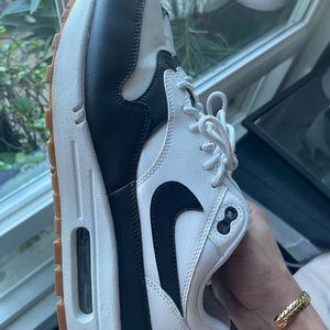 Nike Air Max (Box not included)